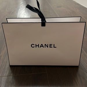 CHANEL gift box